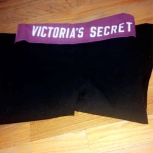Victoria’s Secret yoga pants